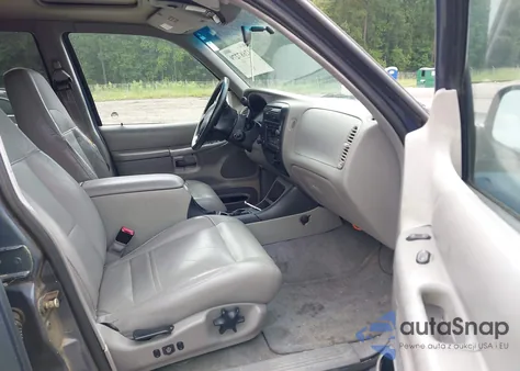 2000 Ford Explorer Xlt из США, поврежденный, VIN 1FMZU83P6YZC14626